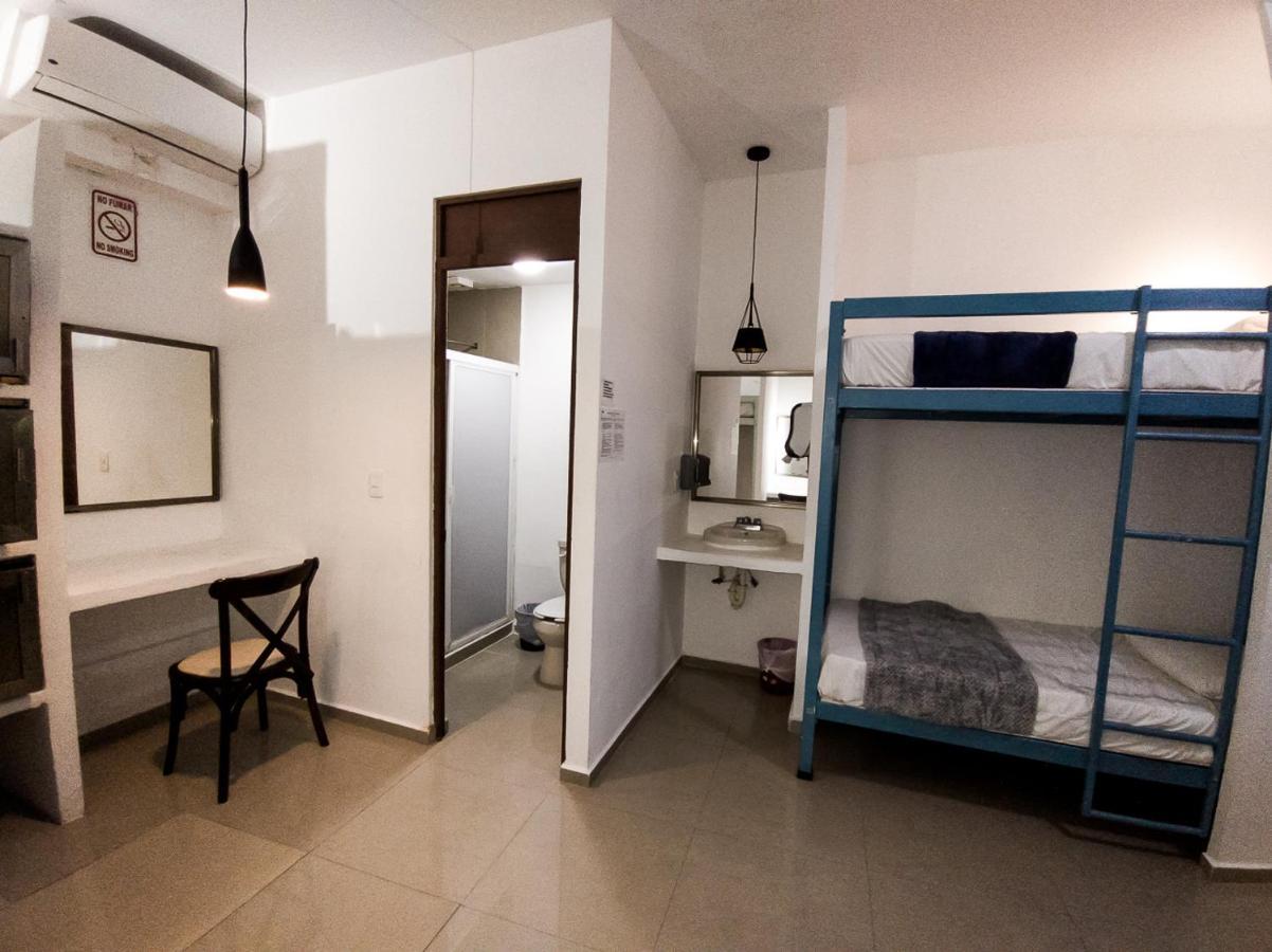 Lezzoto Hostel Boutique 2,5 Playa del Carmen Esterno foto
