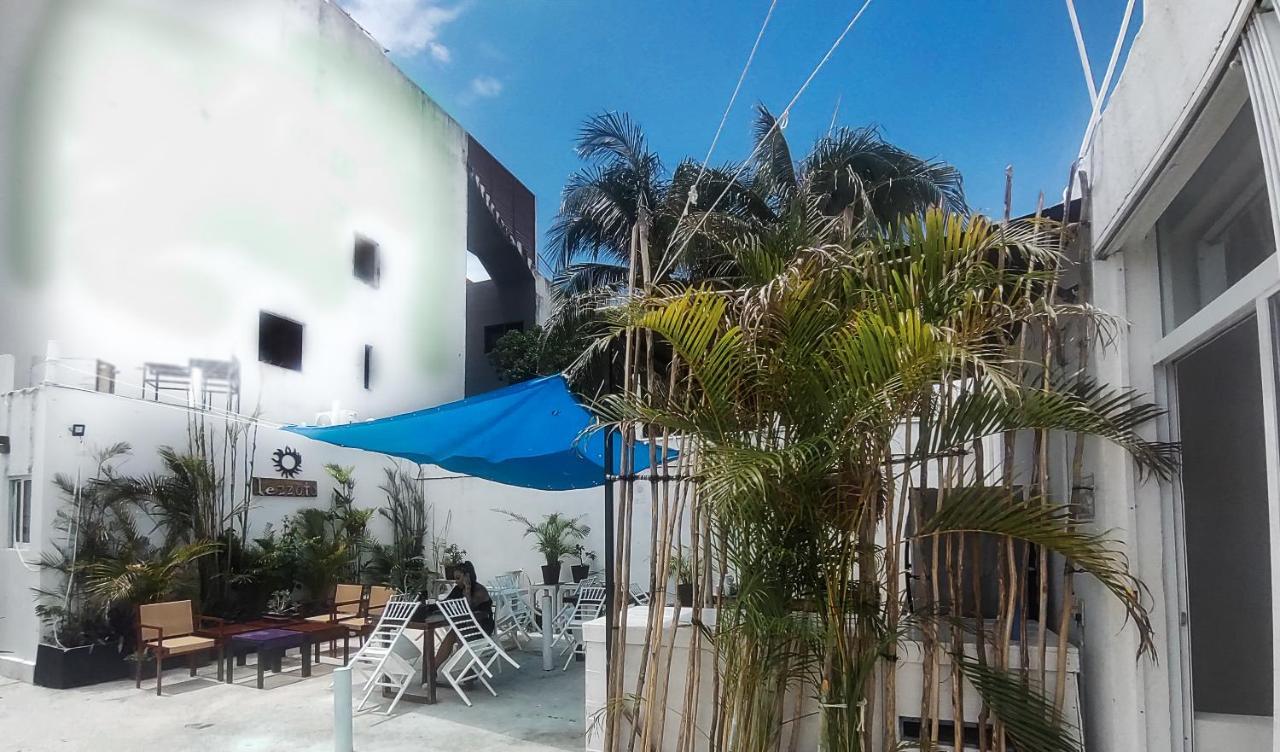 Lezzoto Hostel Boutique 2,5 Playa del Carmen Esterno foto